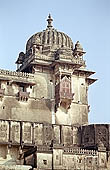 Orchha - the Jahangir Mahal Palace, chattris